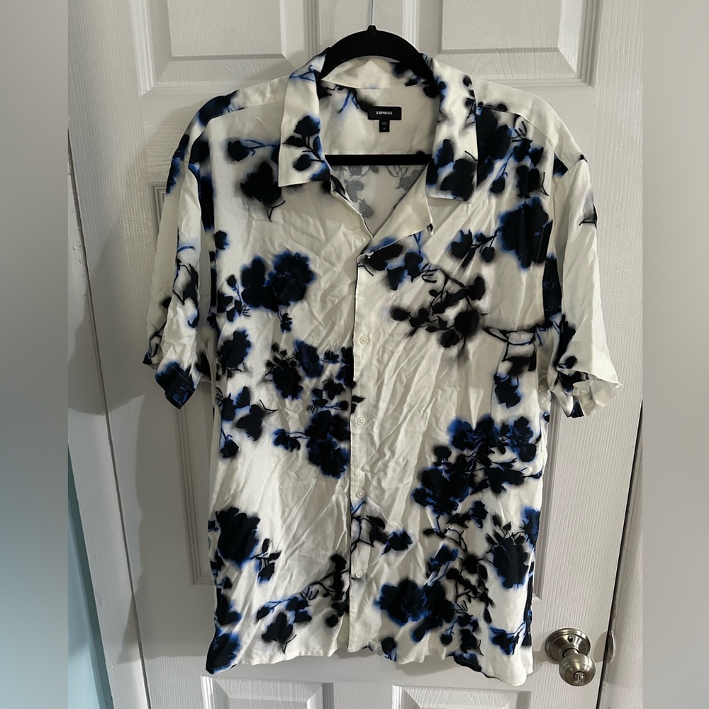 Men’s floral button down shirt